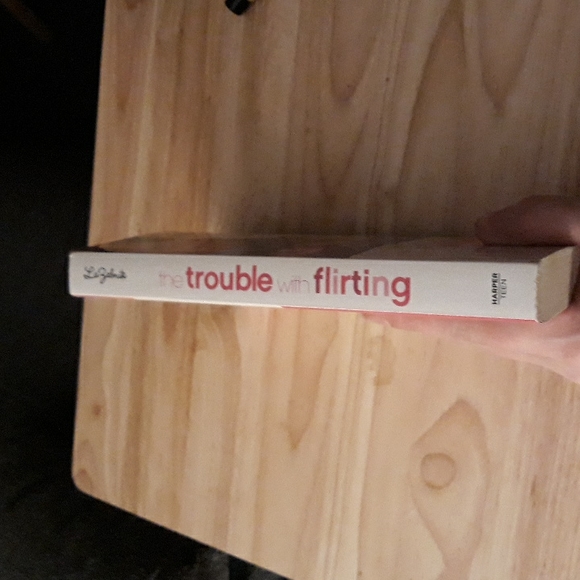 Teen Book, The Trouble With Flirting, a paperback novel by Claire LaZebnik - Picture 4 of 5